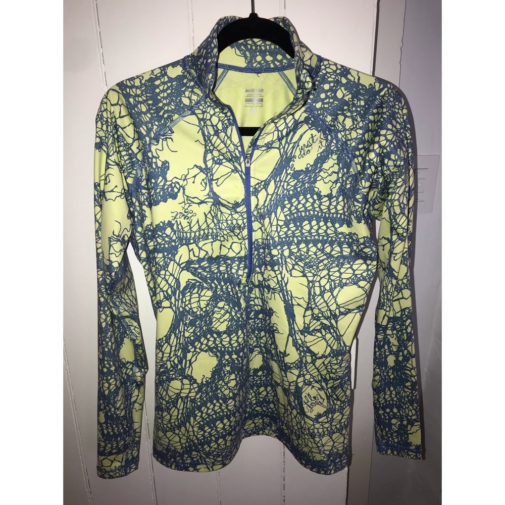 Women’s Nike Pro half zip - L!